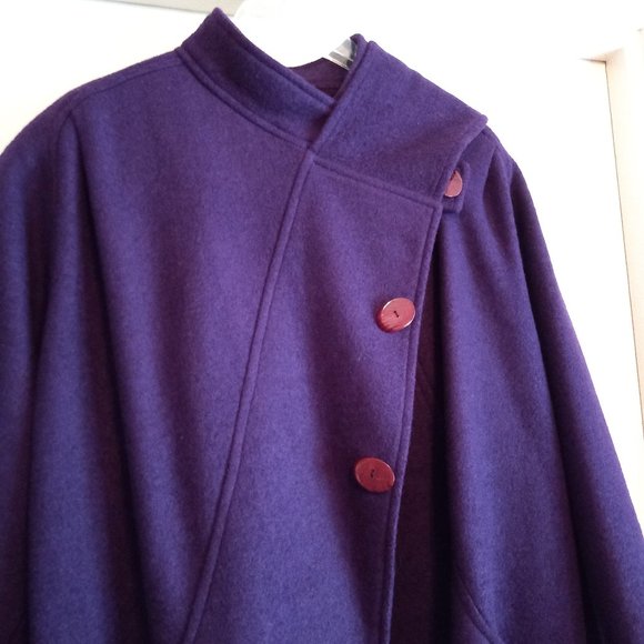 Retro Purple Car Coat with Attached Scarf - Picture 14 of 16